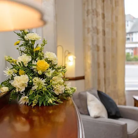 Cherry Grove Bed & Breakfast 4*