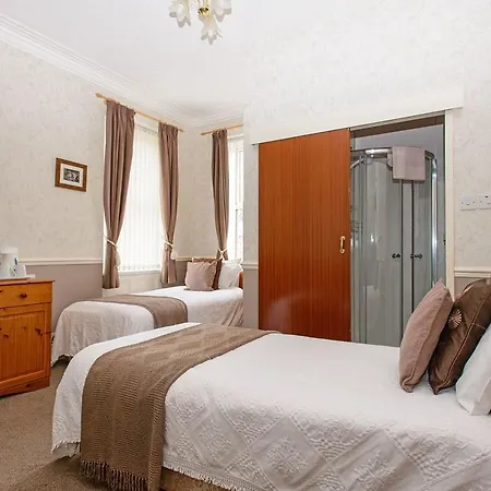 Cherry Grove 4*