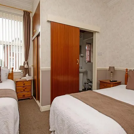فندق مبيت وإفطار Cherry Grove 4*
